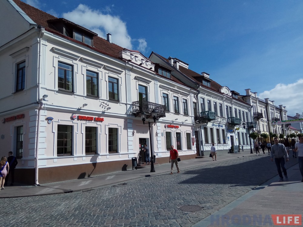 Пять гродненских бургеров: эксперт попробовал уличный фаст-фуд на слепой дегустации