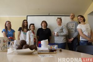 Гродненские медики взошли на Эльбрус. Вот какие флаги они развернули на вершине
