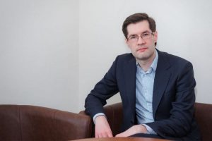 Адвокат Сергей Зикрацкий онлайн расскажет о новых правилах комментирования на сайтах
