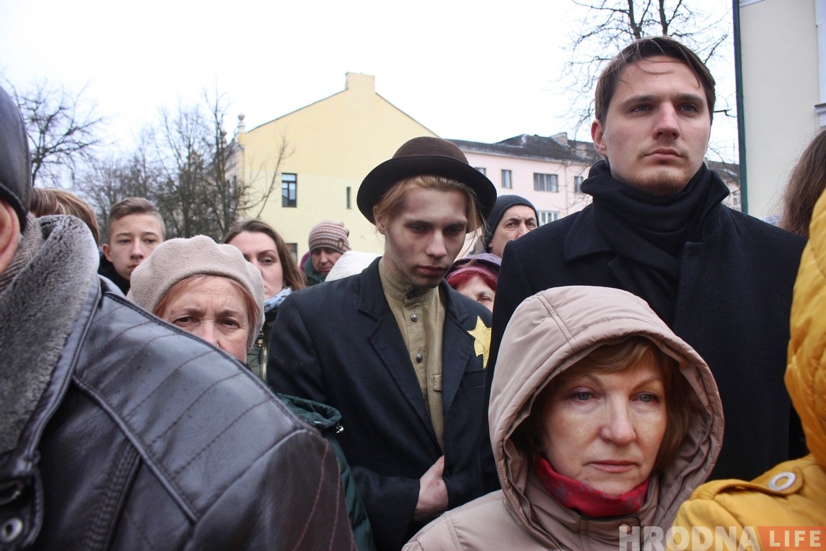 Марш памяти: в Гродно вспомнили евреев, которых 76 лет назад вывезли на смерть Марш памяти: в Гродно вспомнили евреев, которых 76 лет назад вывезли на смерть