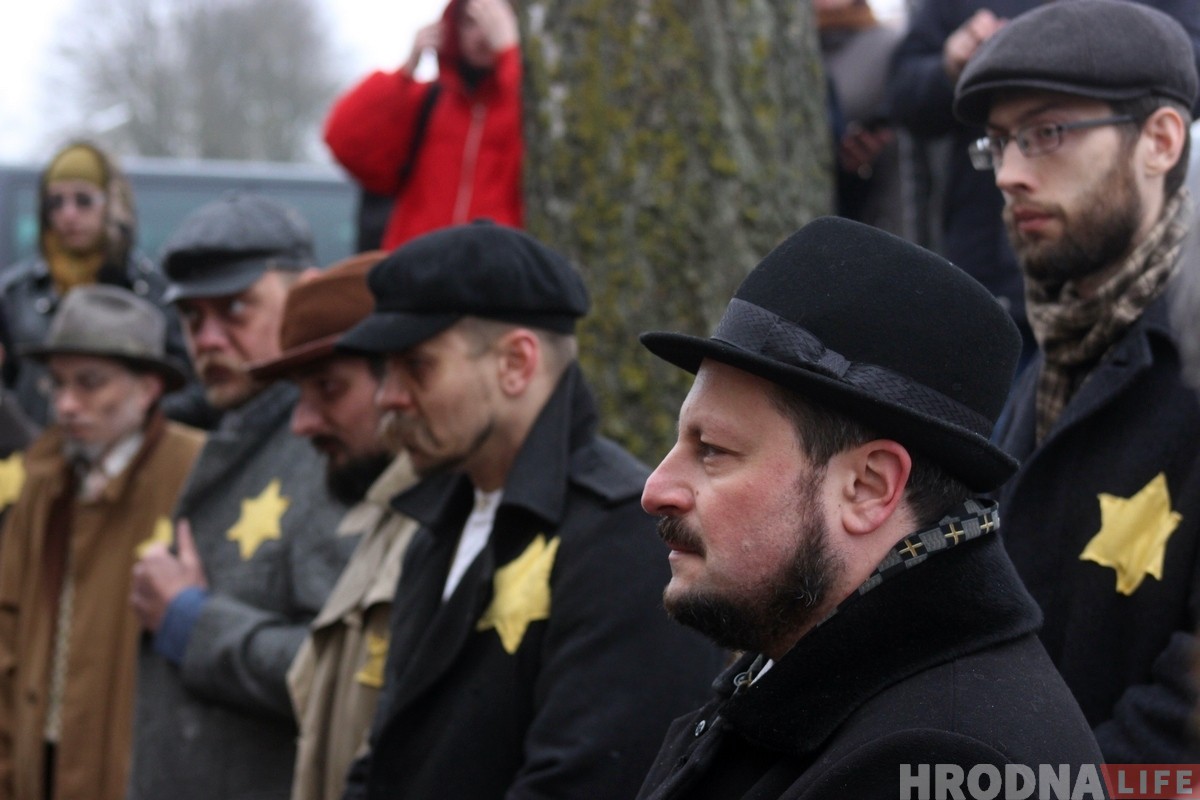 Марш памяти: в Гродно вспомнили евреев, которых 76 лет назад вывезли на смерть Марш памяти: в Гродно вспомнили евреев, которых 76 лет назад вывезли на смерть