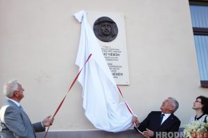 «Тренд — качалочка, здоровье». Задали одни и те же вопросы металлистам из Беларуси и Польши