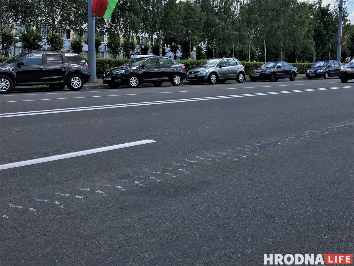 Как выглядит асфальт после репетиции парада ко Дню независимости и что об этом пишут в Instagram