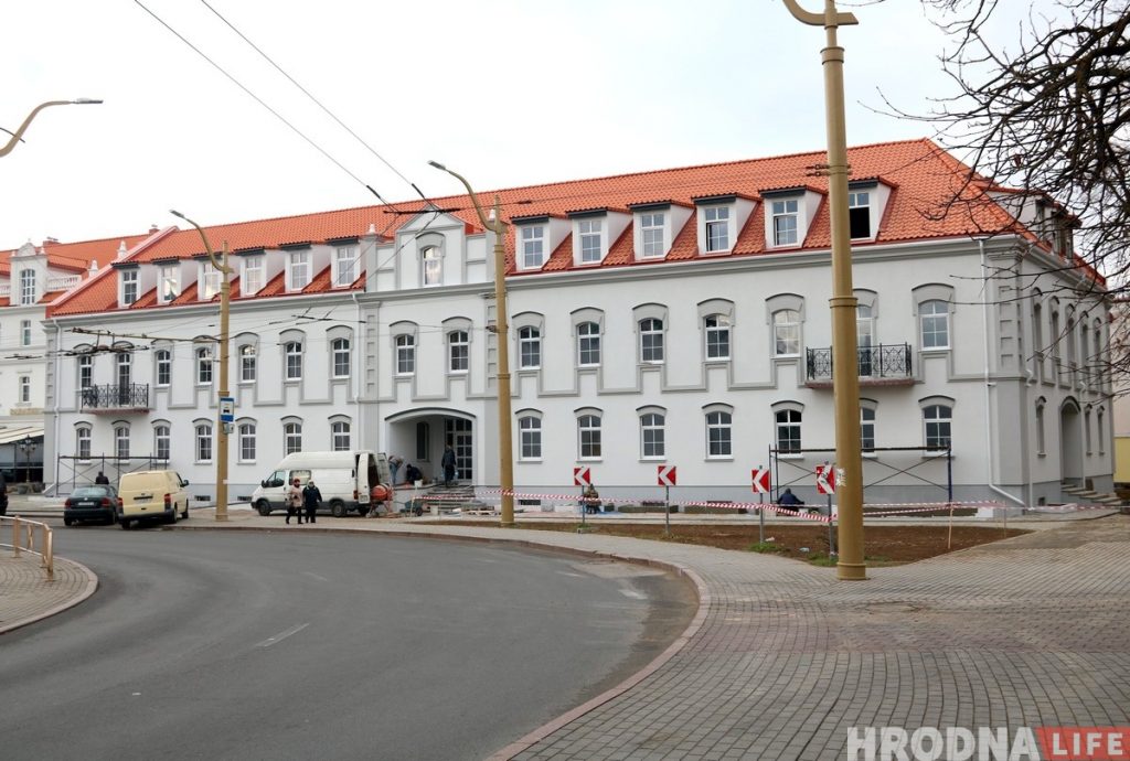 Всего за полгода: Семашко почти достроил новый дом в центре Гродно