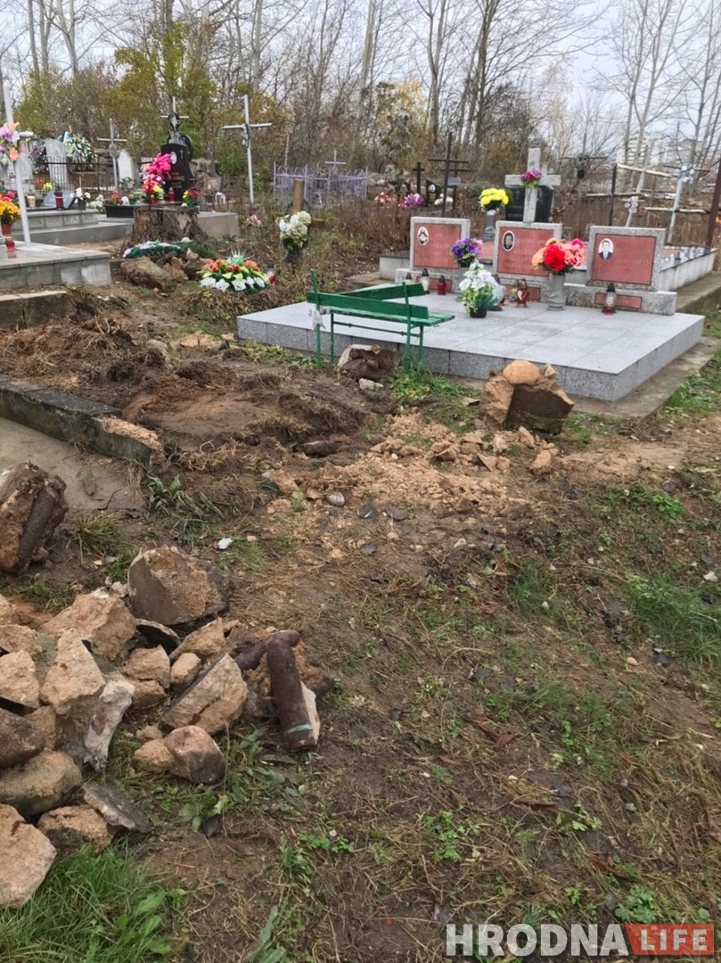 В Гродно при демонтаже старого надгробия рабочий обнаружил снаряды времен Второй мировой В Гродно при демонтаже старого надгробия рабочий обнаружил снаряды времен Второй мировой