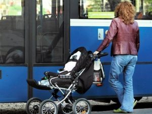Гродненка обокрала "Евроопт" на 370 рублей с помощью детской коляски