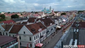 Дом во дворе за «Ратушным» отреставрировали. Туда переезжает один из гродненских баров