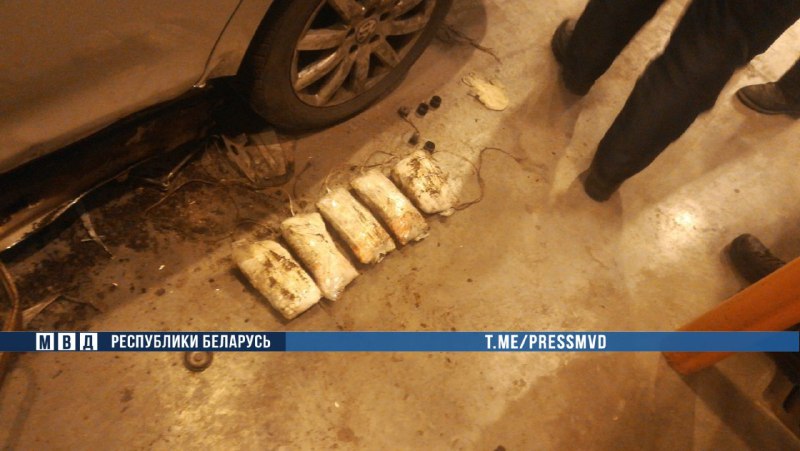 Арбитра международного класса по боксу задержали в Гродненском районе с шестью килограммами героина