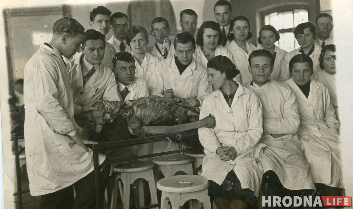 «Ничипорука знал весь город». История доктора, который лечил людей в Гродно при любой власти