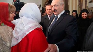 Лукашенко рассказал, как сотрудника его администрации проверяли на коронавирус