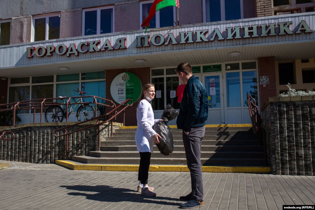 Год коронавируса в Гродно: действия властей, взаимопомощь и цифры, в которые никто не верил