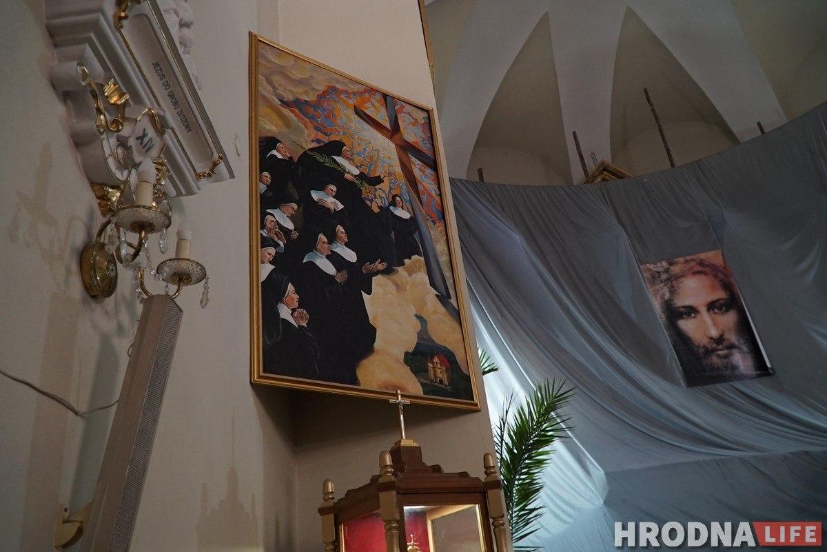 С нуля по старым фотографиям: в Гродно восстанавливают алтарь XVII века