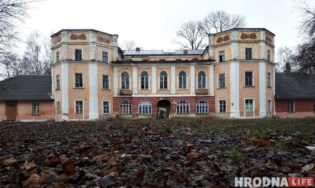 В Гродно продали бывший дворец Четвертинских. Кто покупатель и что там будет?