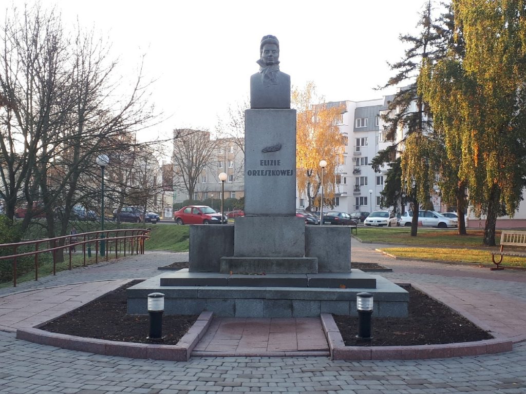 110 гадоў таму Гродна развітваўся з Элізай Ажэшкай: як гэта было і як з'явіўся помнік пісьменніцы