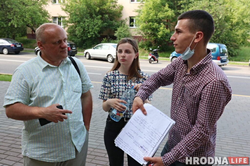 Гродненца, которого задержали с Тихановским, судят за сопротивление милиции