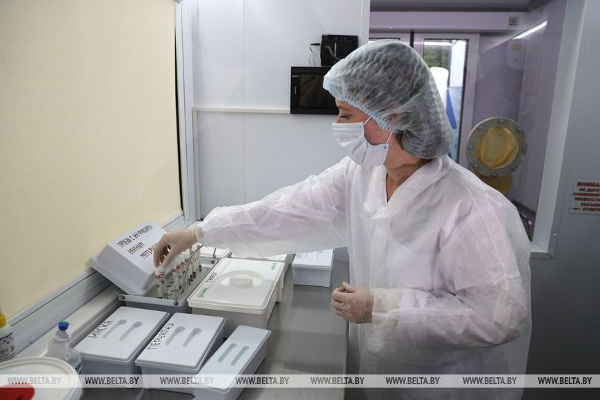 В инфекционной больнице в Гродно заработал модуль для бесконтактных анализов на COVID-19