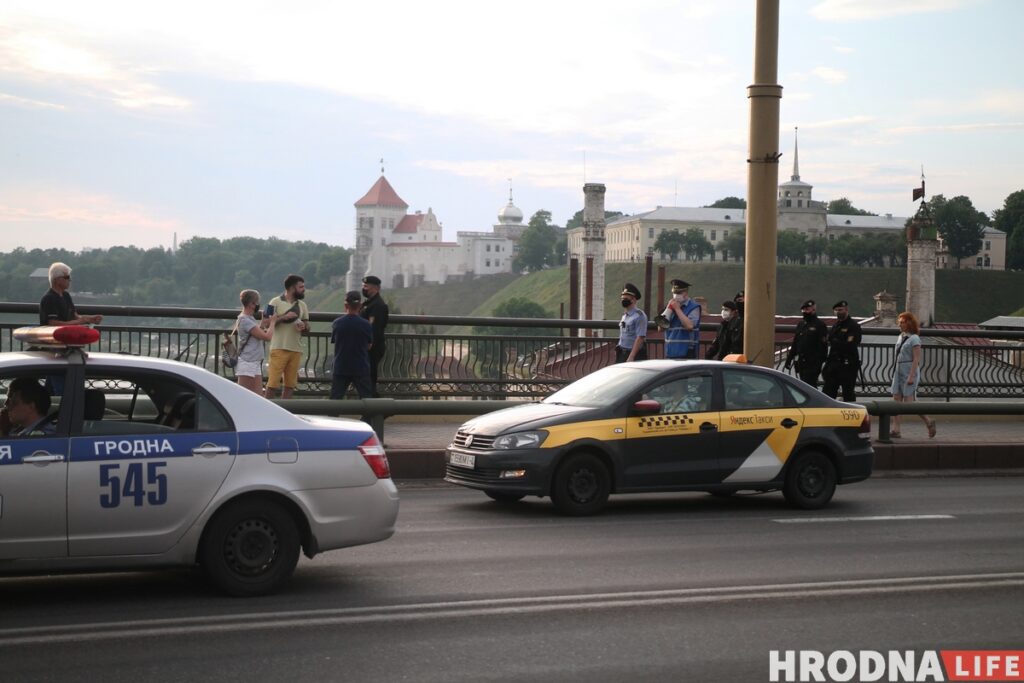В Гродно прошла акция солидарности с задержанными