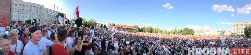 "Гродзенцы, паверце мне яшчэ раз!». Пра што гаварыў Мечыслаў Гой з гараджанамі на плошчы