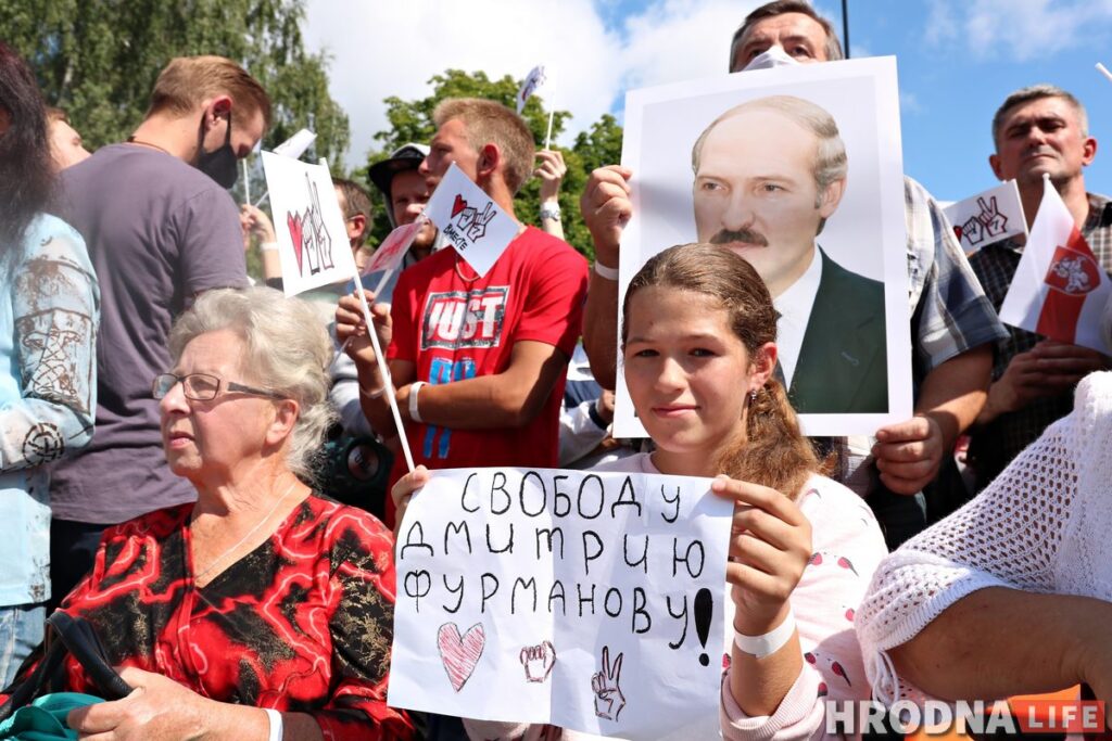 Ад 3% да 76%. Сацыёлаг патлумачыла розніцу ў чатырох рэйтынгах прэзідэнта Беларусі