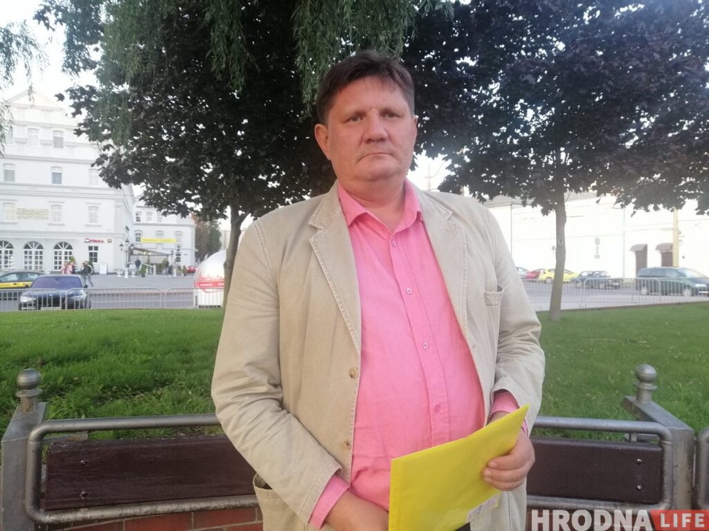 Працэдуру адклікання дэпутата Палаты прадстаўнікоў спынілі ў гарсавеце. Гродзенцы падалі ў суд