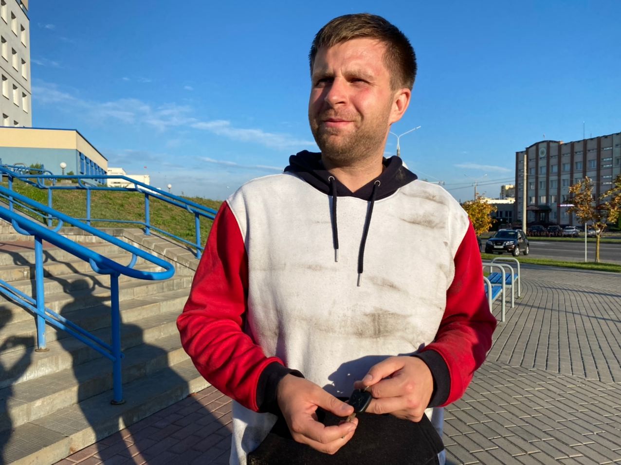 «Они целенаправленно бежали за ним». Свидетель рассказал, как задерживали блогера Андрея Ирху