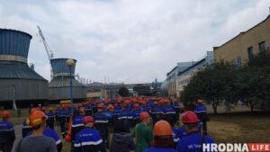 «Со своей профессией я не пропаду». Рабочие "Азота" и "Химволокно" рассказали, почему присоединились к забастовке