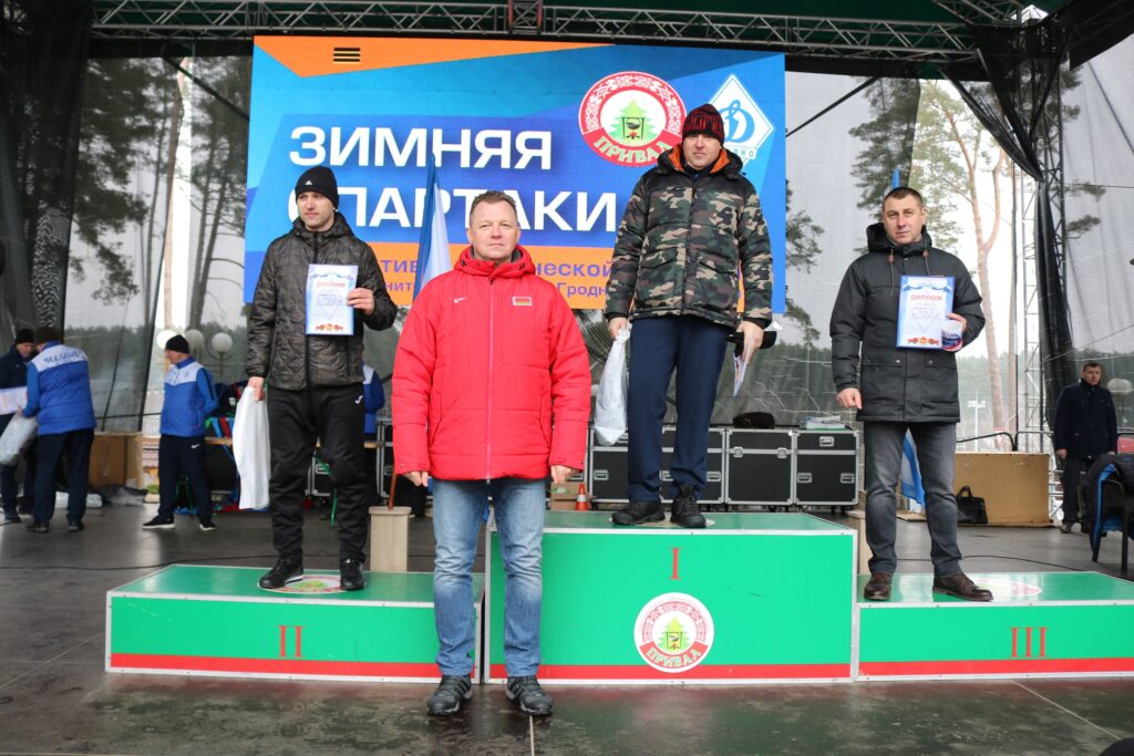 9 фактаў пра былога начальніка УУС Гродзенскага аблвыканкама Вадзіма Сіняўскага. Цяпер ён - міністр па надзвычайных сітуацыях