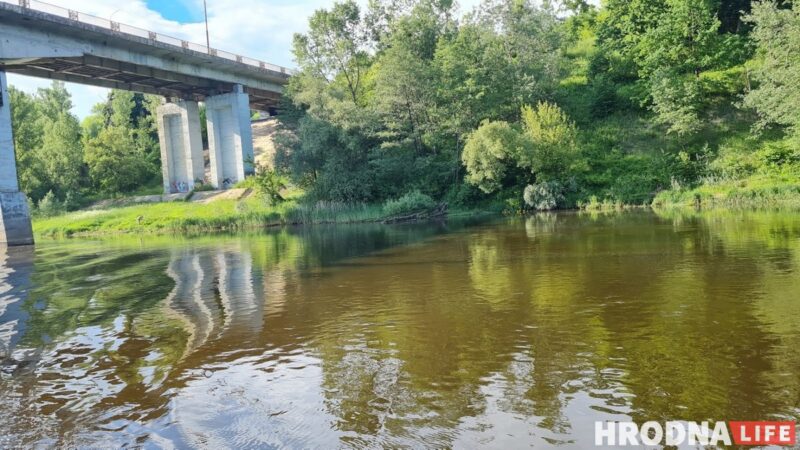 Па Нёмане з "Вольгай Соламавай". Як вінтажны цеплаход катаў гродзенцаў на дачы, у Друскенікі і проста па рацэ