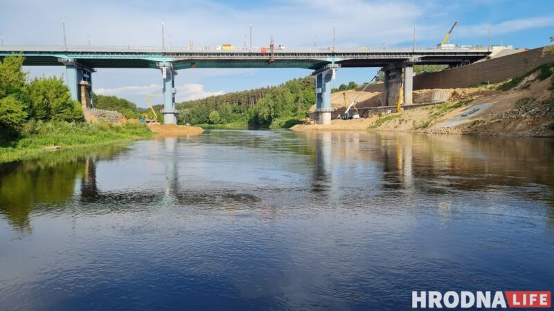 Па Нёмане з "Вольгай Соламавай". Як вінтажны цеплаход катаў гродзенцаў на дачы, у Друскенікі і проста па рацэ