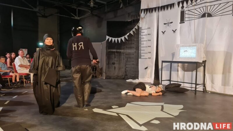 "Сістэма вучыць не чуць, а прыгнятаць". Звольненыя акцёры з Гродна паказалі ў Вільні «Трэцюю змену»