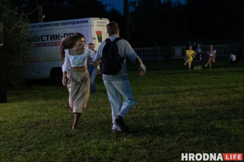Начное вогнішча, танцы і папараць-кветка. Пад Гроднам яшчэ раз адсвяткавалі Купалле