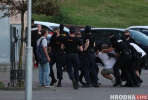 В Гродно вынесли приговор за события 9 августа 2020 года - два года "химии"