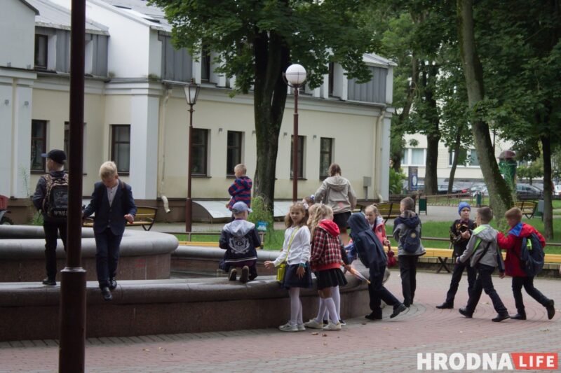 Факультативы по патриотизму и неудовлетворительные оценки. Какие обновления ждут школы в Гродненской области
