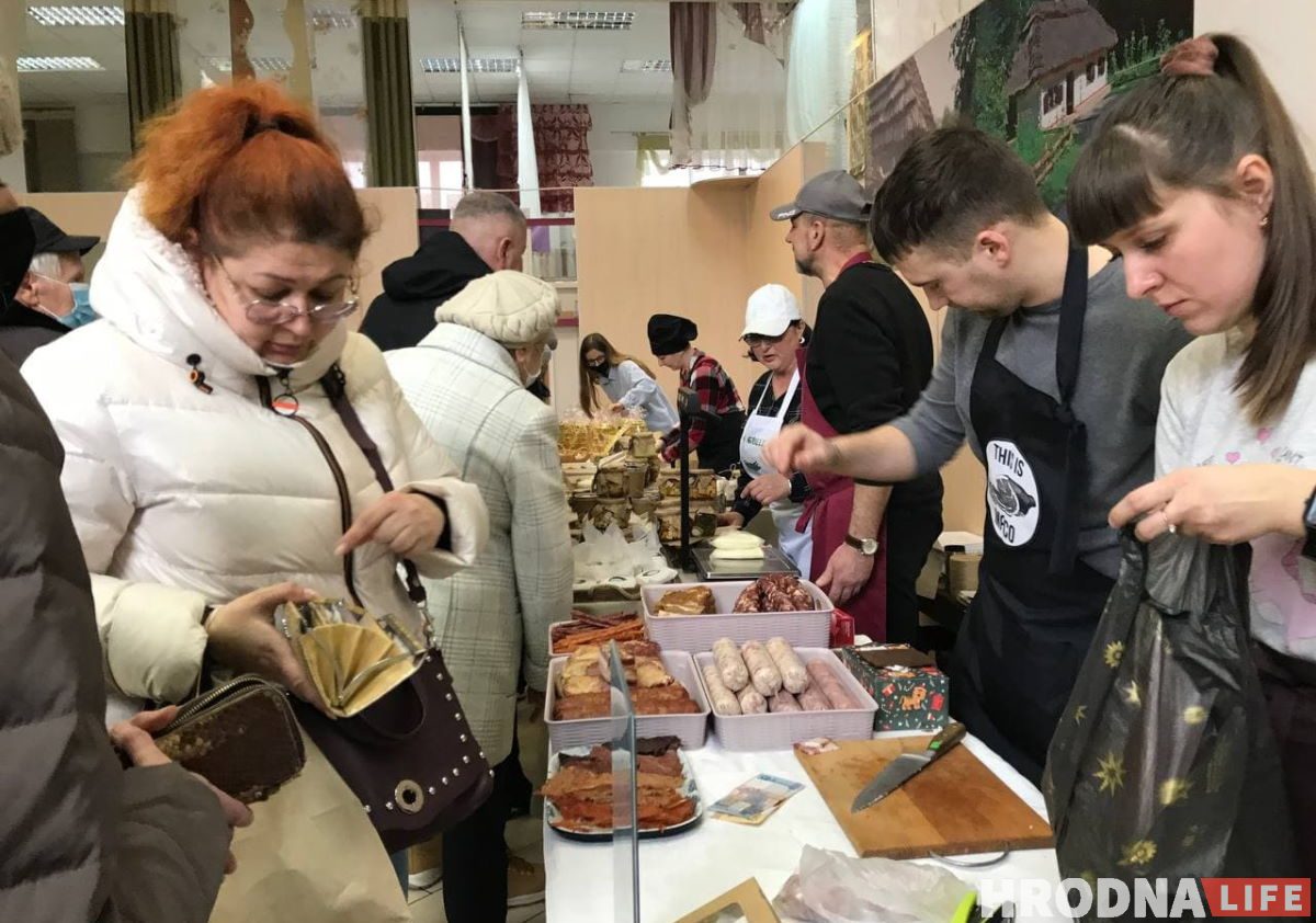 "Нас мусіць быць шмат, мы мусім быць якаснымі". У Гродне адкрылася першая фермерская прастора: што і за колькі там можна купіць