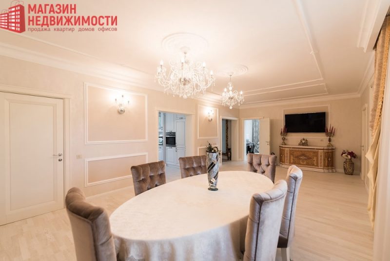 От $ 300 000 до $ 700 000. Как выглядят самые дорогие коттеджи, которые продаются в Гродно