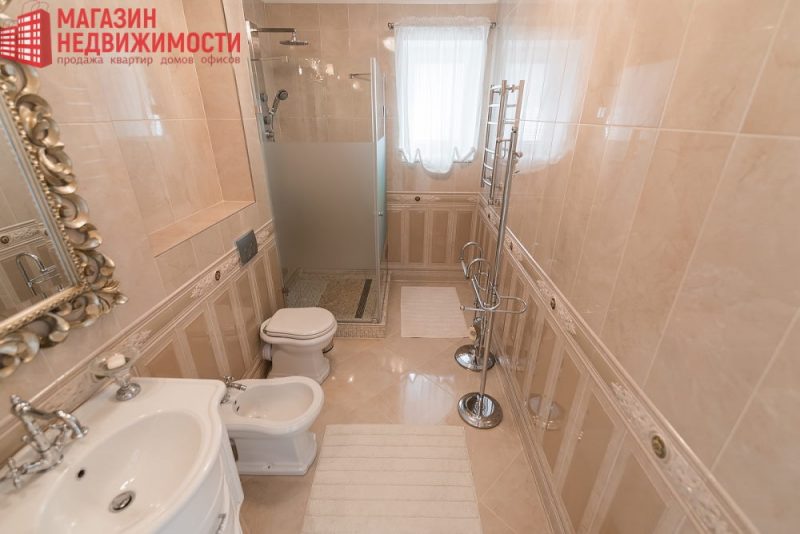 От $ 300 000 до $ 700 000. Как выглядят самые дорогие коттеджи, которые продаются в Гродно