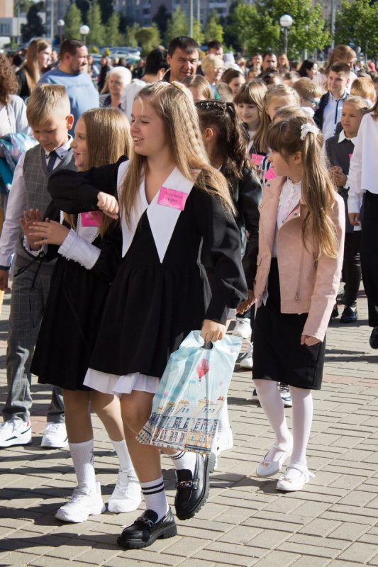 У школах Гродна прайшлі святочныя лінейкі (фота)