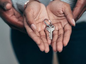 ключ руки квартира недвижимость в гродно