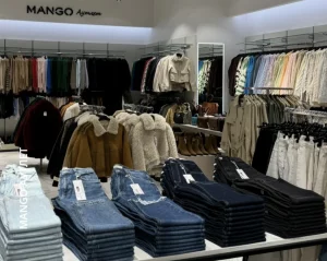 Ассортимент в гродненском Mango. Скриншот Hrodna.life из Instagram Triniti