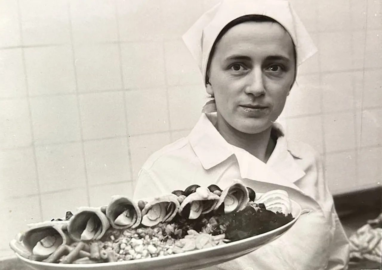 Кухар рэстарана Grodno. 1974 год. Фота з архіву ўстановы / Hrodna.life / MOST