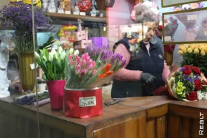 Белорусов возмутила стоимость тюльпанов – винят санкции и введенные ограничения на торговлю 