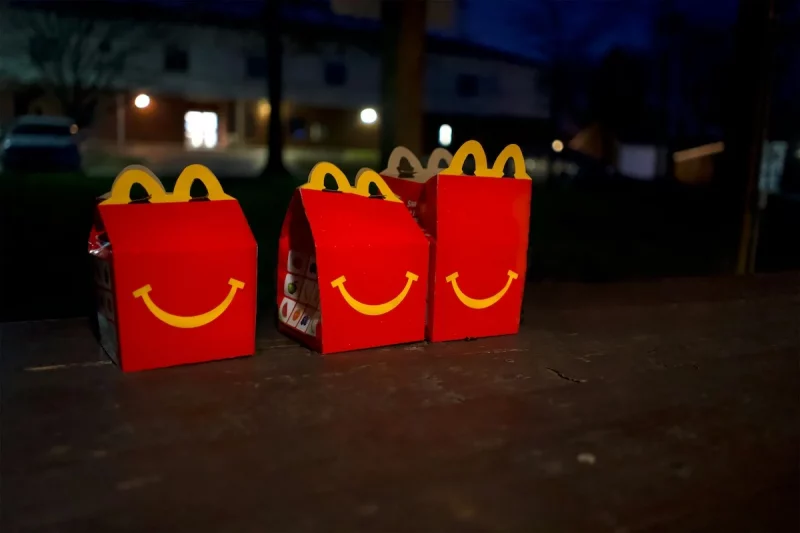 Happy Meal; хэппи мил; еда; игрушки