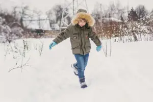 Морозы до −25°С: как не замерзнуть самому и помочь другим