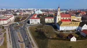 В Гродно распространяют новость о смертельных духах. Почему это фейк панорама Гродно бернардинский костел