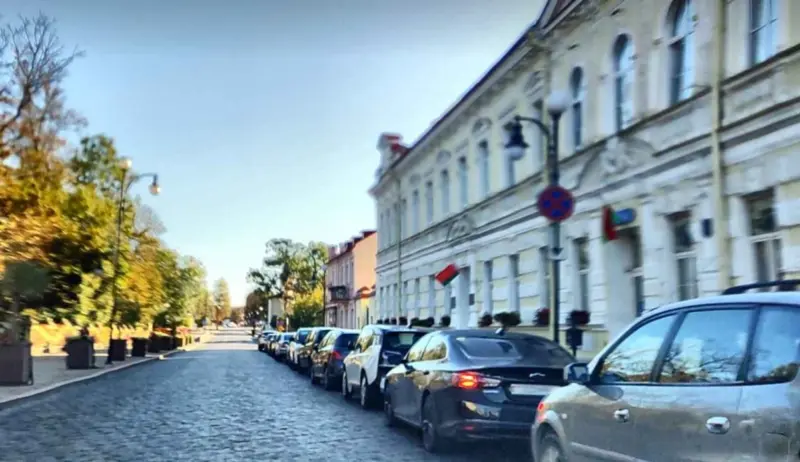 На участке улицы Ожешко полностью запретили парковку