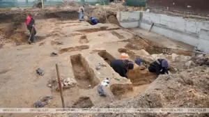 В Гродно археологи обнаружили фрагменты старинного костела — фундаменту более 400 лет В Гродно археологи обнаружили фрагменты старинного костела — фундаменту более 400 лет