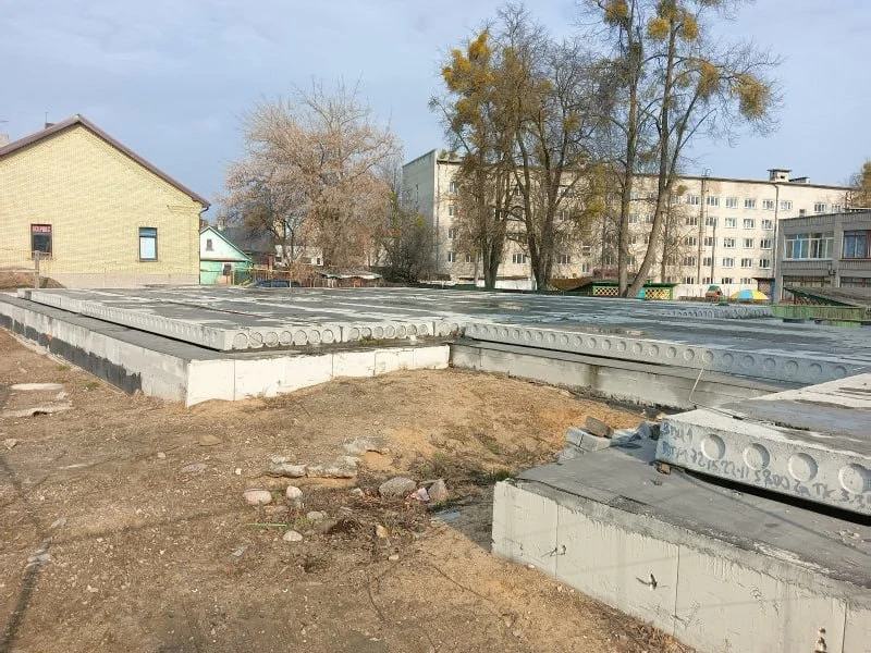 В Гродно снова продают участок с фундаментом — раньше там хотели построить гостиницу В Гродно снова продают участок с фундаментом — раньше там хотели построить гостиницу