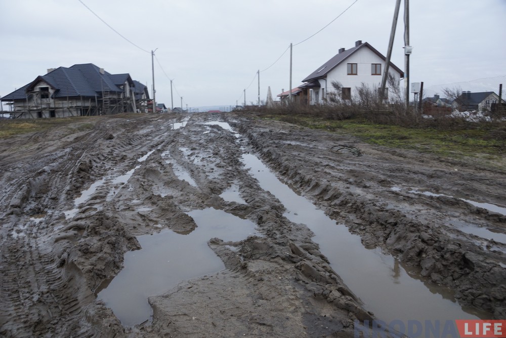 Поўная Забалаць! Грошай на дарогі ў Гродне няма і не будзе. Жыхары кажуць, што гэта парушэнне ўказа прэзідэнта Поўная Забалаць! Грошай на дарогі ў Гродне няма і не будзе. Жыхары кажуць, што гэта парушэнне ўказа прэзідэнта