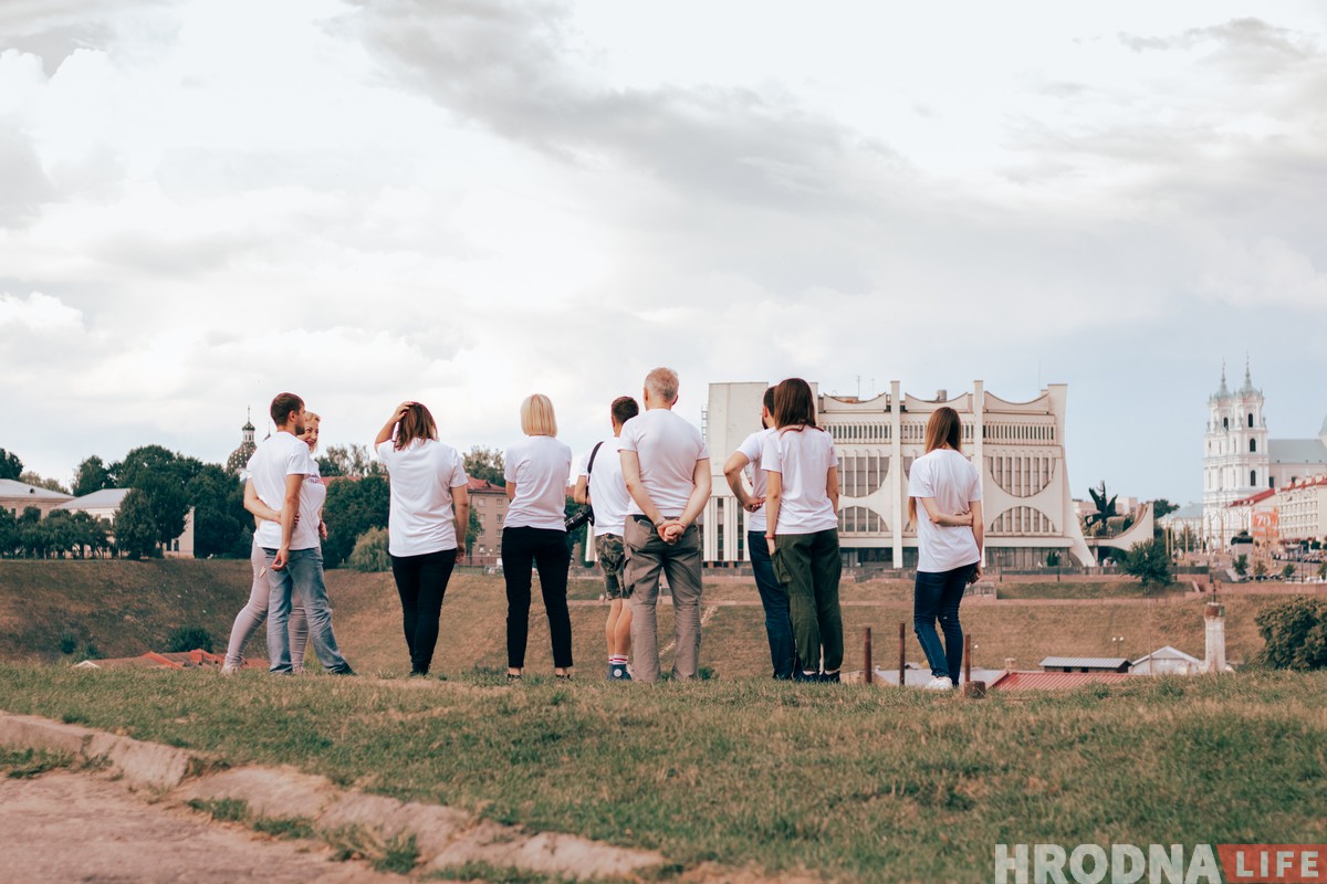 Хто ёсць хто на Hrodna.life. Сябры рэдакцыі зладзілі фотасэт і расказалі пра сябе