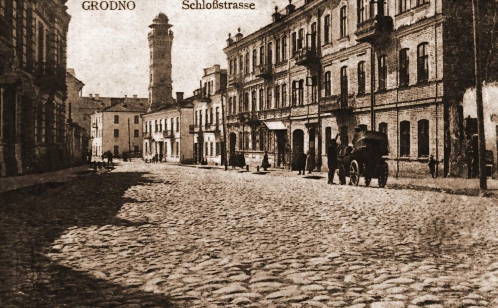 "Это сердце нашего города". Гродненцы вновь заговорили о пешеходной Замковой